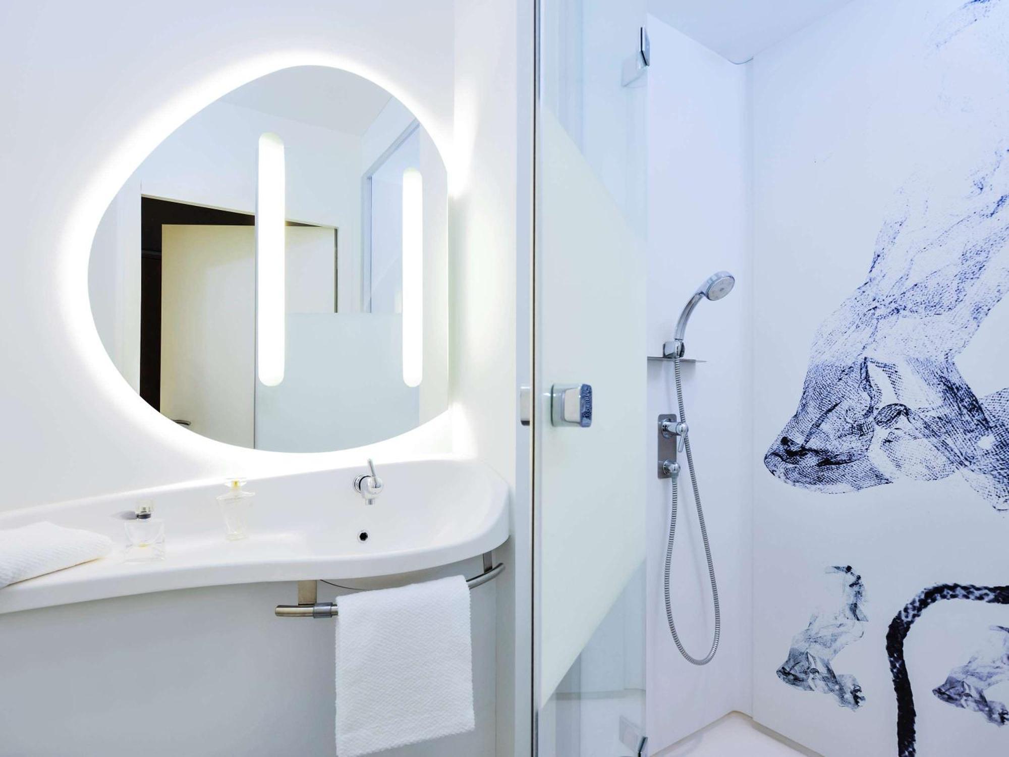 Ibis Budget Lille Gares Vieux-Lille Hotel Kültér fotó
